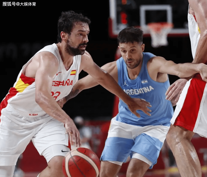 星空体育官网西甲窗口期再迎强敌，密尔沃基雄鹿再遭质疑，主帅态度：态度坚定，医务组通报恢复的简单介绍