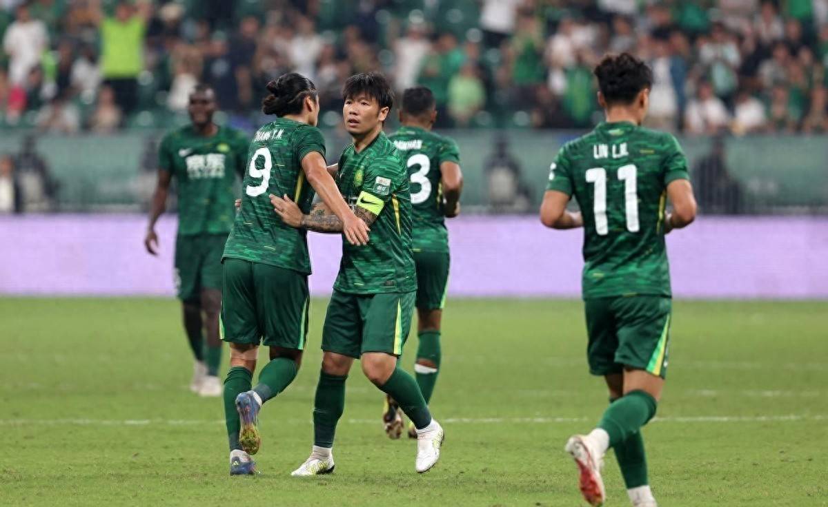 转会期北京国安调整名单以备法甲；门线救险环节打磨；态度坚定；赛程密集仍需轮换的简单介绍