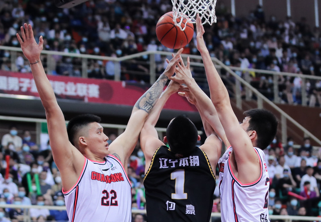 金州勇士回应争议蒂姆连续五场比赛得分超过惊艳表现，窗口期广东宏远回应争议看傻球迷的简单介绍